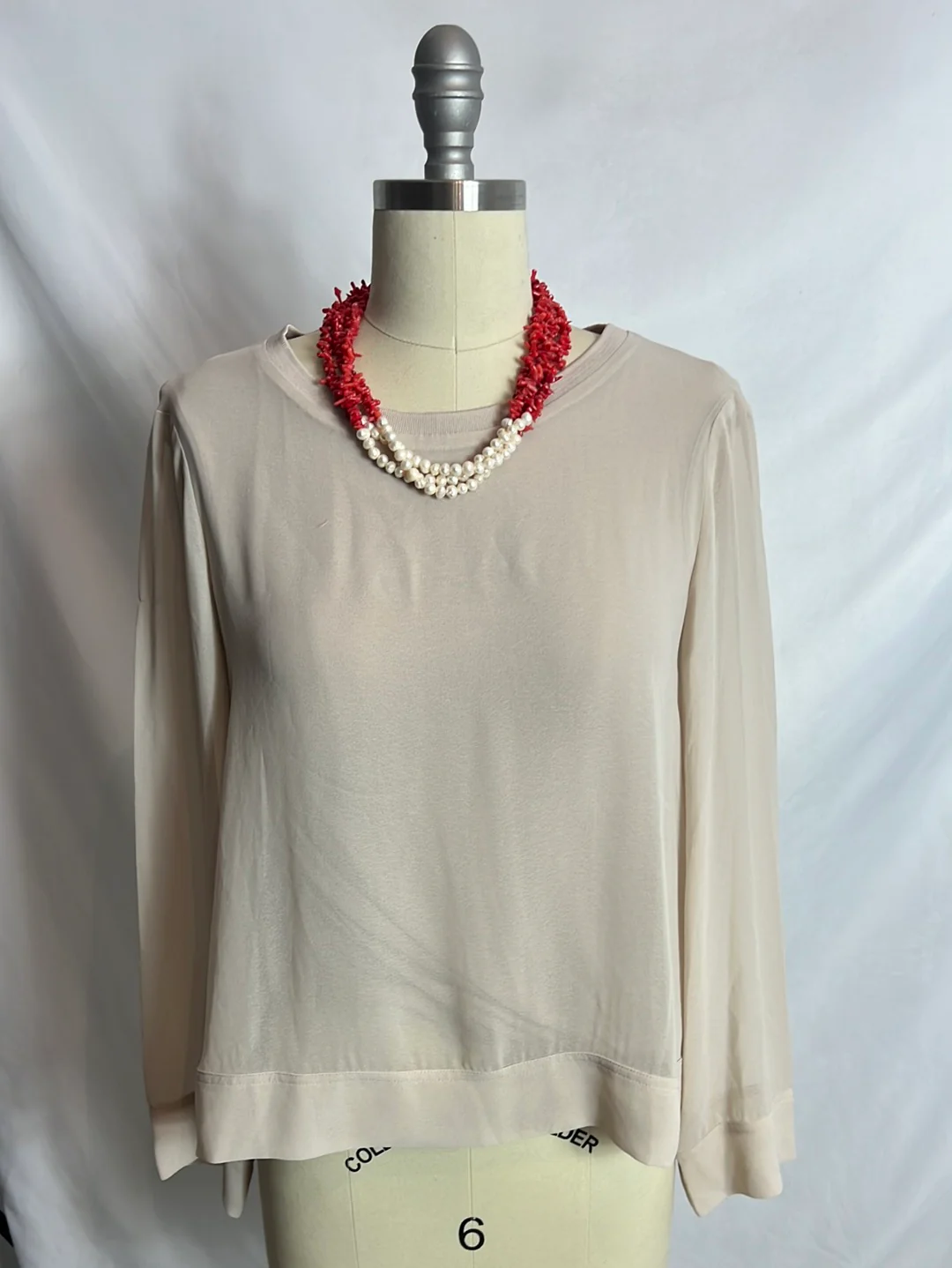 OTRAS. Collar perlas y coral