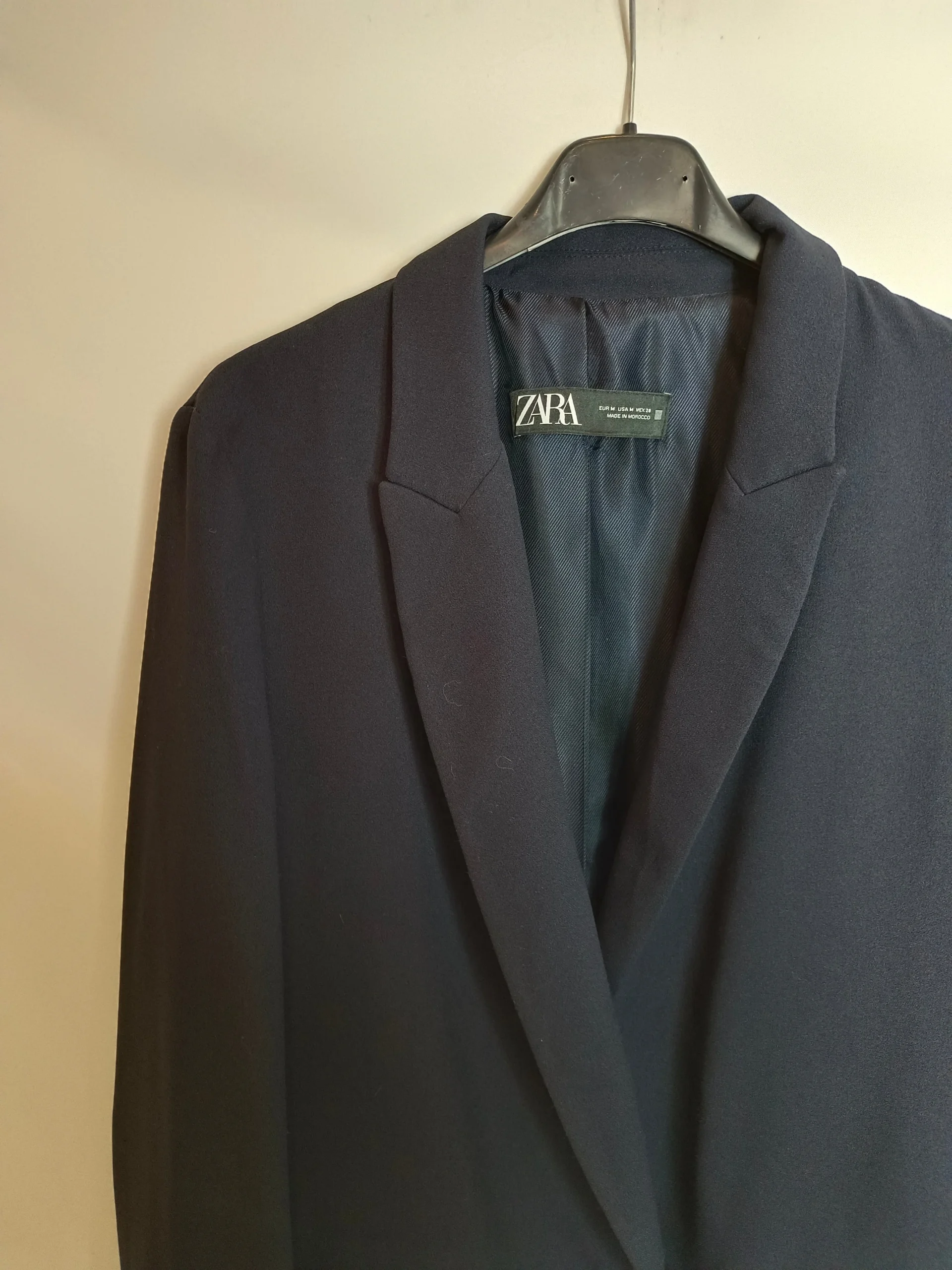 ZARA. Blazer azul fluida T.m - Imagen 2